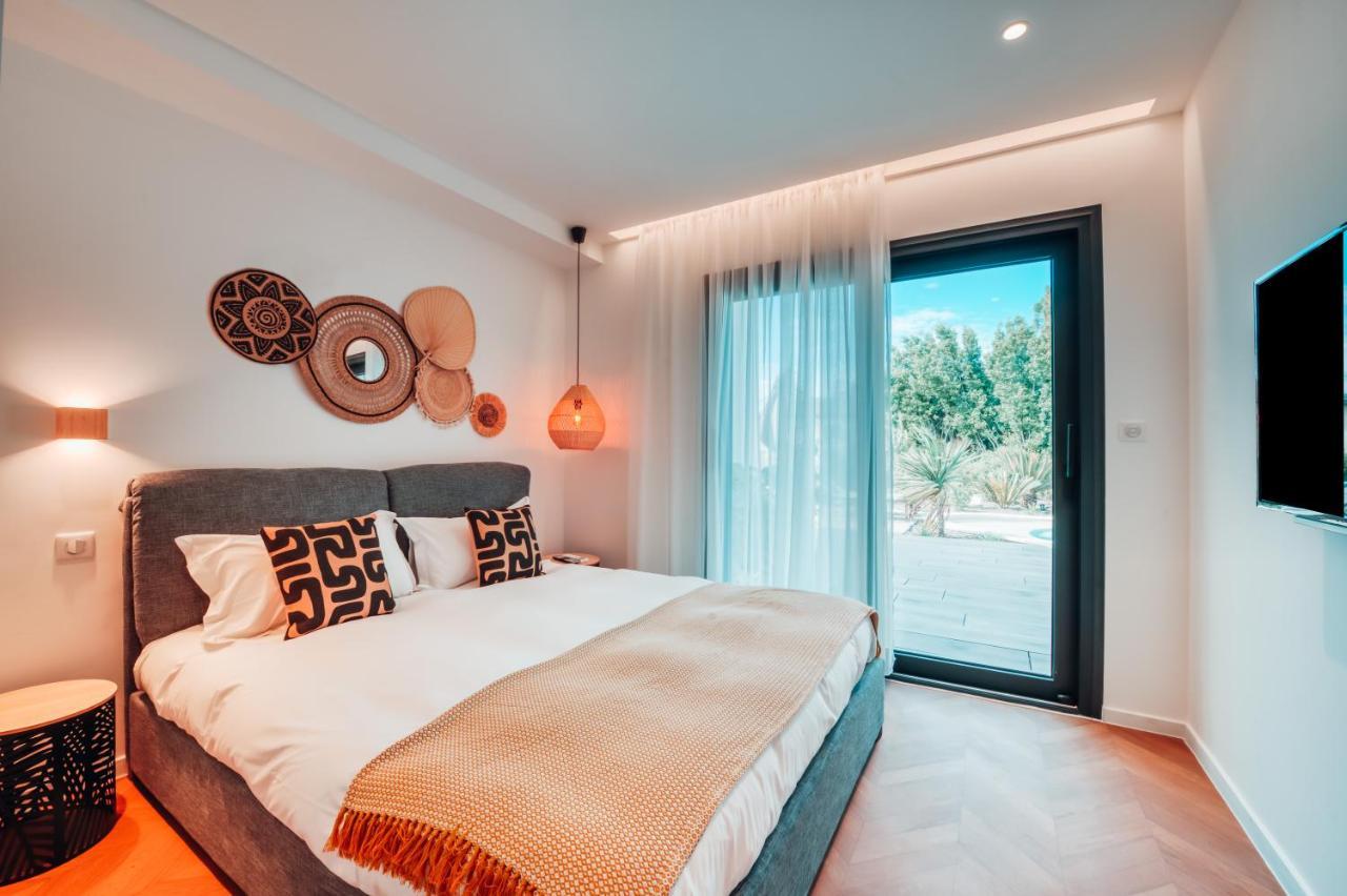 Villas De Provence - Maison Avec Piscine Chauffee "Oasis De Satteva" Л'Иль-сюр-ла-Сорг Экстерьер фото